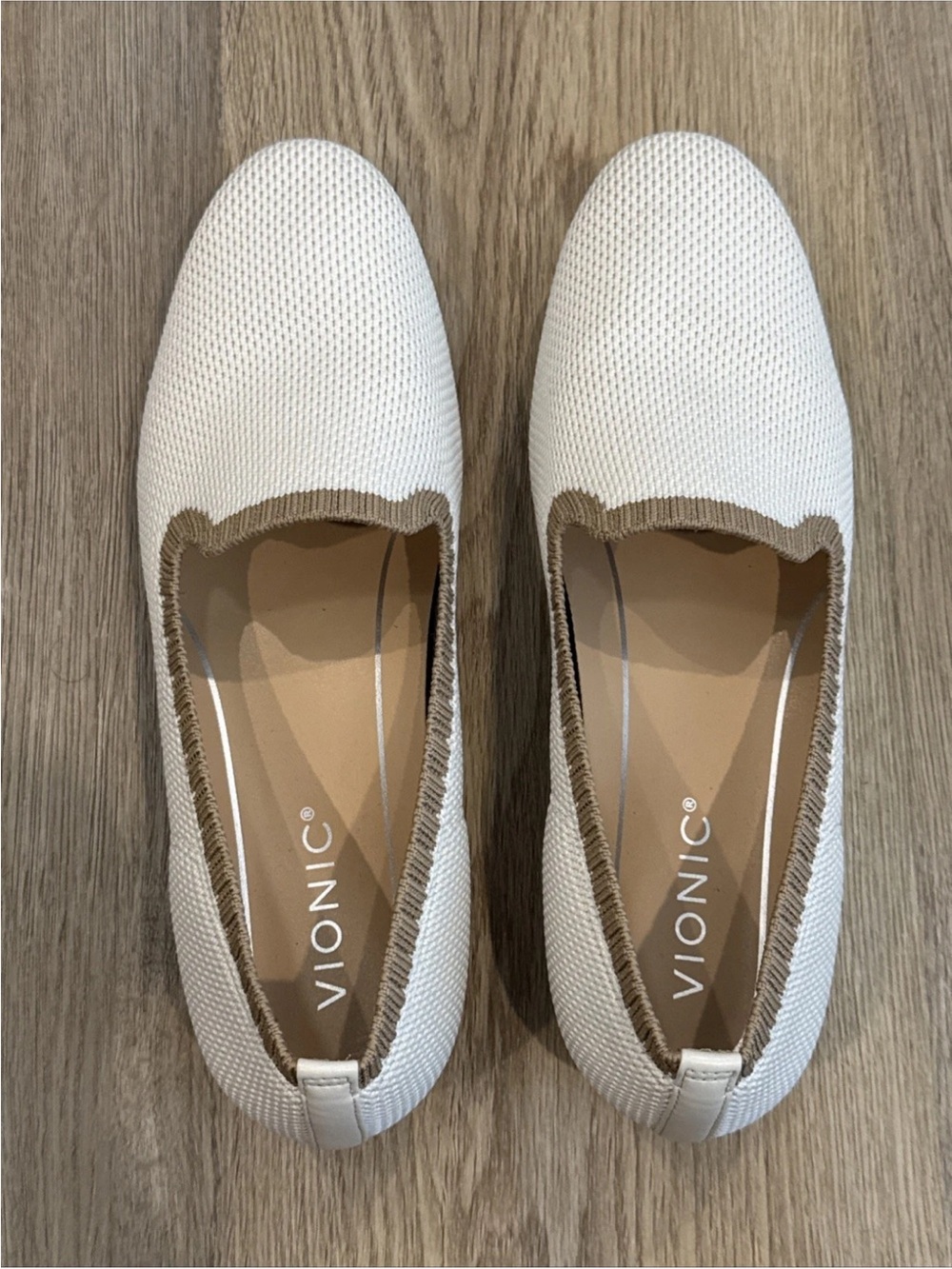 Vionic Womens Willa Knit Loafers Cream/Camel Trim Comfort Old Money Size 7 EUC - Picture 2 of 13